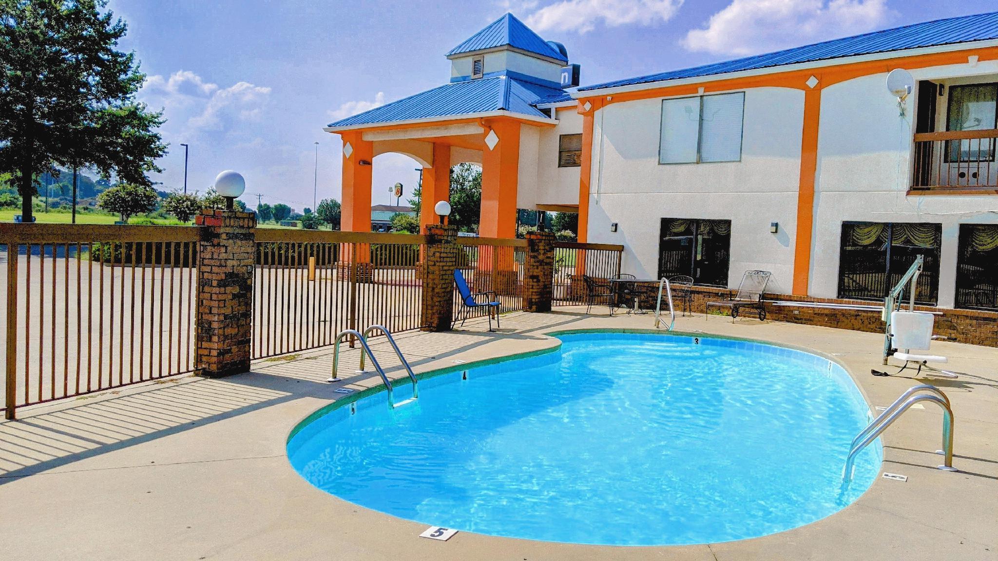 Quality Inn & Suites Decatur Priceville I-65 Esterno foto