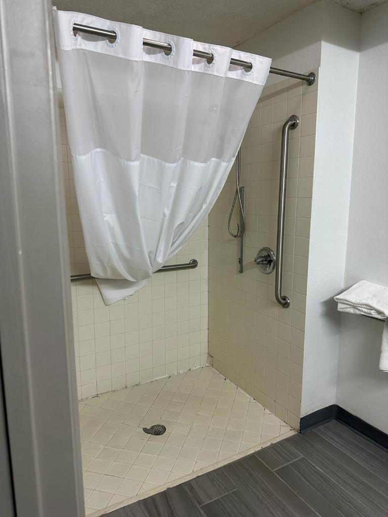 Quality Inn & Suites Decatur Priceville I-65 Esterno foto