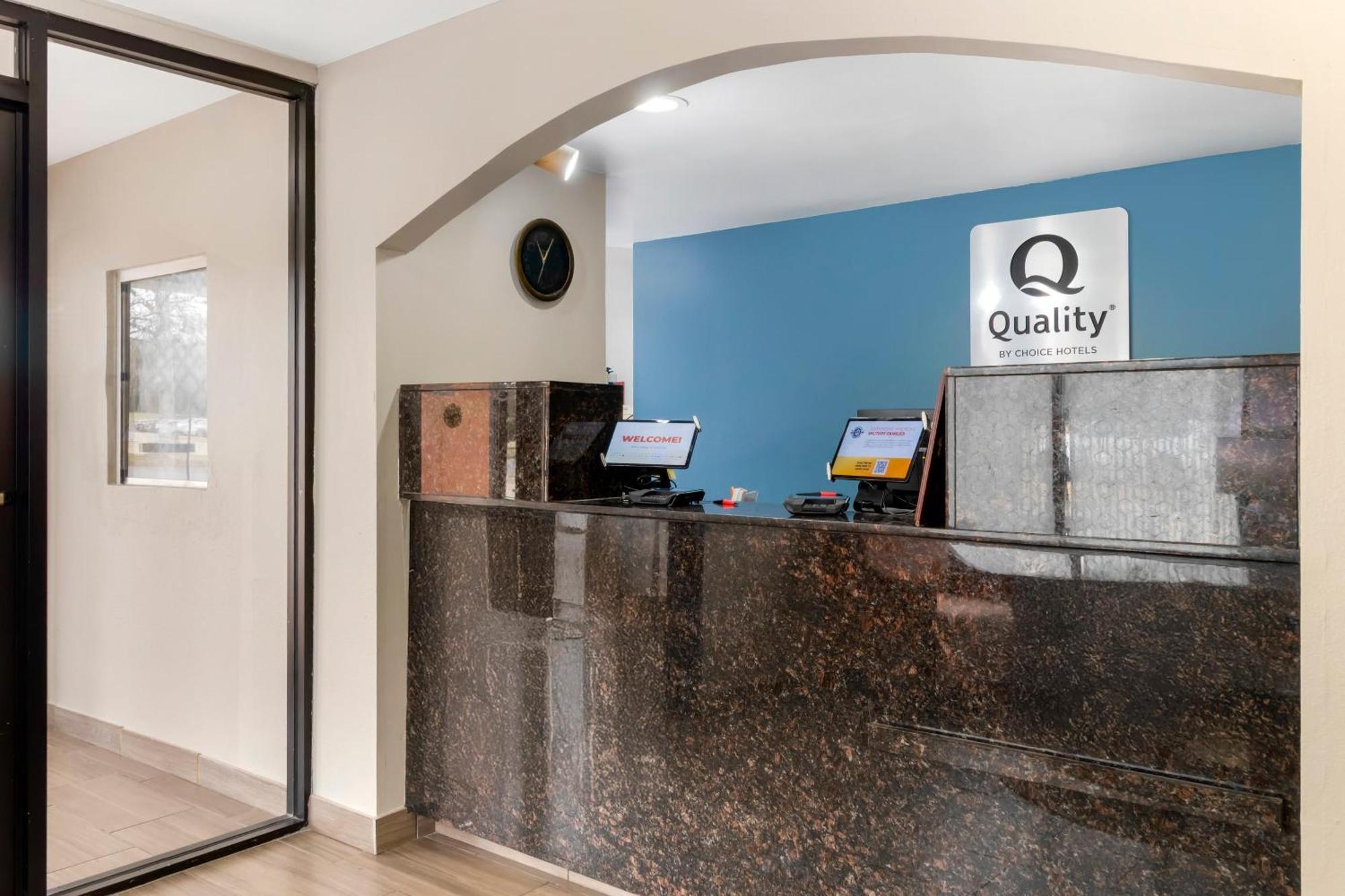 Quality Inn & Suites Decatur Priceville I-65 Esterno foto